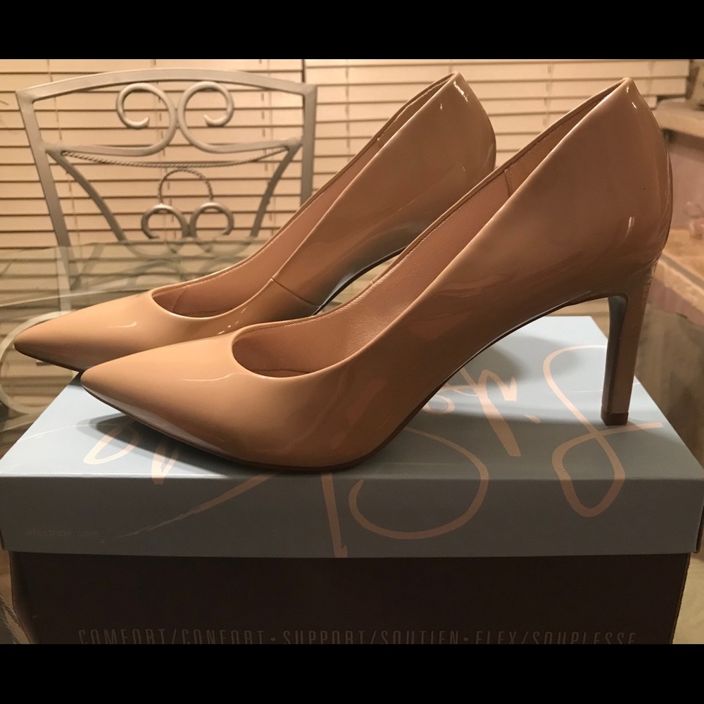 HIGH HEELS